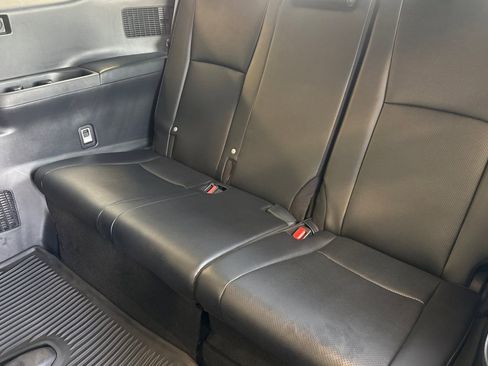 Used 2025 Toyota Grand Highlander AWD Hybrid image 17