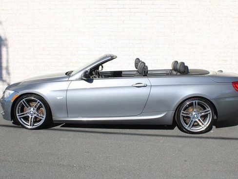 Used 2013 BMW 335is Convertible image 10