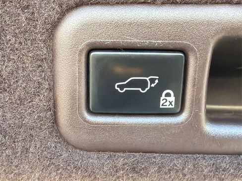 Used 2017 Lexus RX 350 FWD w/ Premium Package image 19