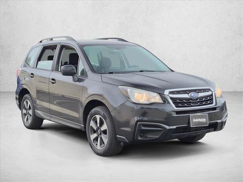 Used 2017 Subaru Forester 2.5i w/ Alloy Wheel Package AWD/4WD image 4