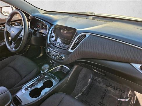 Used 2024 Chevrolet Malibu LT FWD image 26