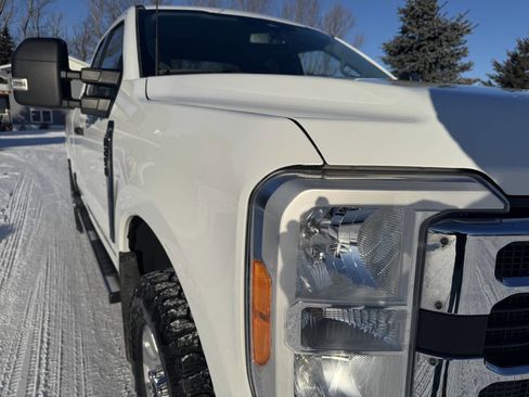 Used 2023 Ford F250 XLT w/ FX4 Off-Road Package image 31