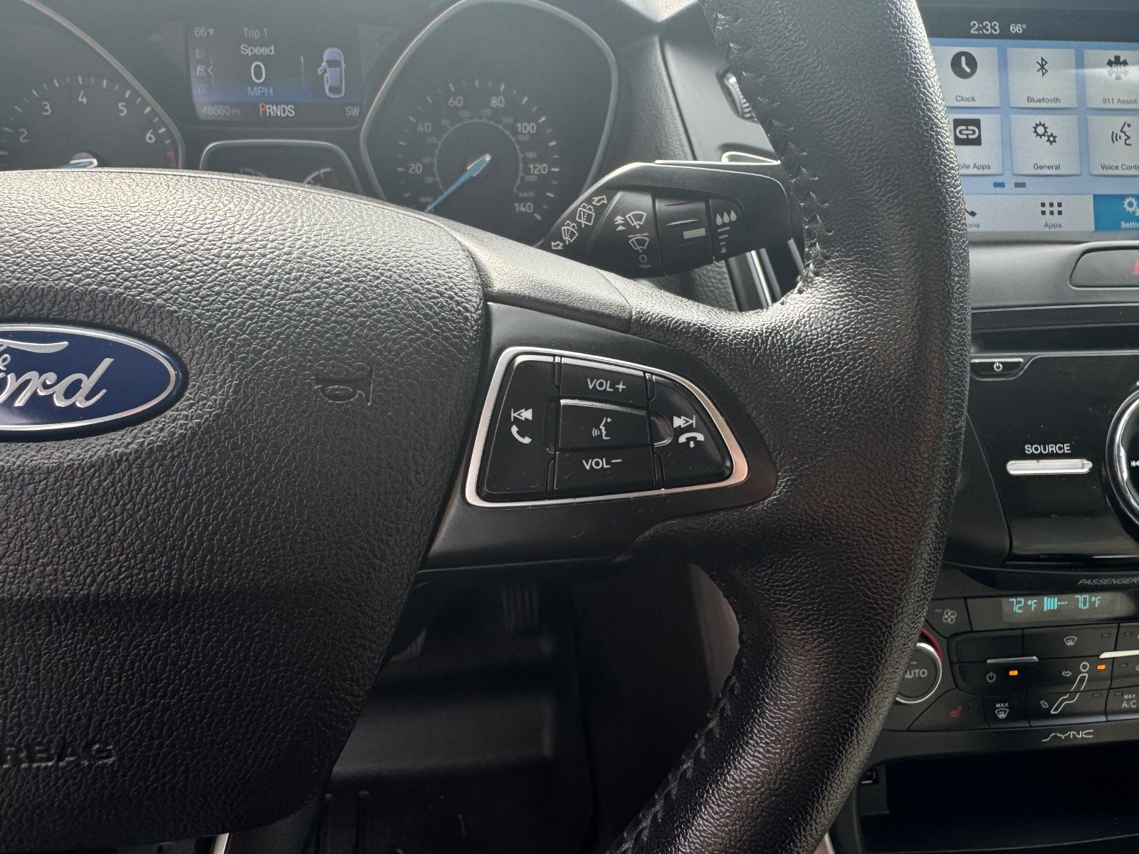 Used 2016 Ford Focus Titanium FWD image 30