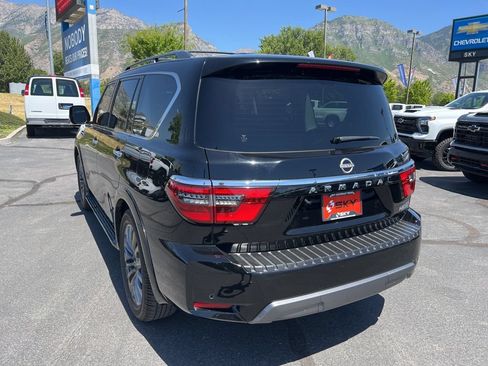 Used 2023 Nissan Armada Platinum w/ Captain's Chairs Package AWD/4WD image 11
