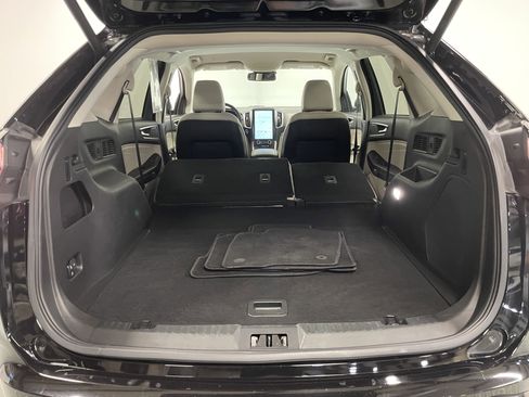 Used 2024 Ford Edge Titanium w/ Titanium Elite Package image 28