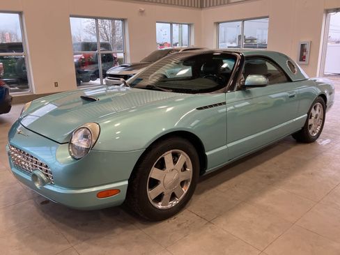 Used 2002 Ford Thunderbird image 1
