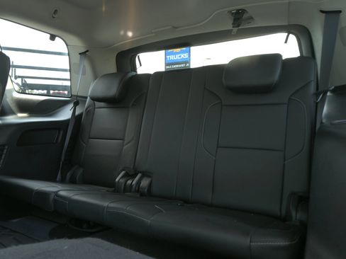 Used 2019 Chevrolet Tahoe LT w/ Luxury Package AWD/4WD image 10