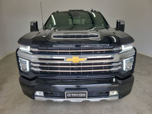 Used 2021 Chevrolet Silverado 3500 High Country AWD/4WD image 2