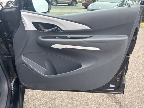 Used 2020 Chevrolet Bolt LT image 23