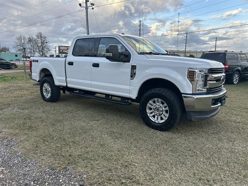 Used 2019 Ford F250 XLT image 11