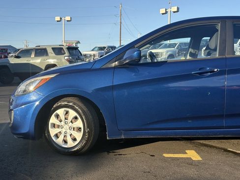 Used 2016 Hyundai Accent SE image 10