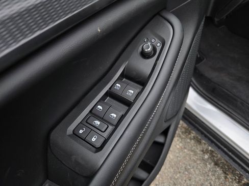 New 2025 Jeep Grand Cherokee Laredo X image 12