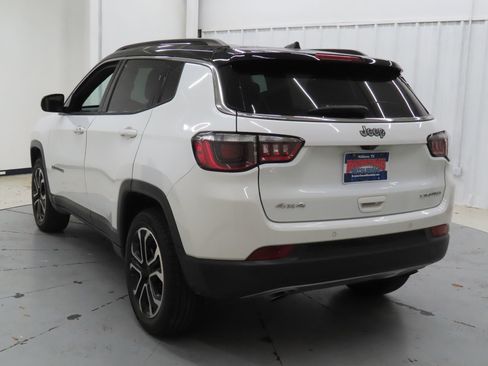 Used 2023 Jeep Compass Limited image 5