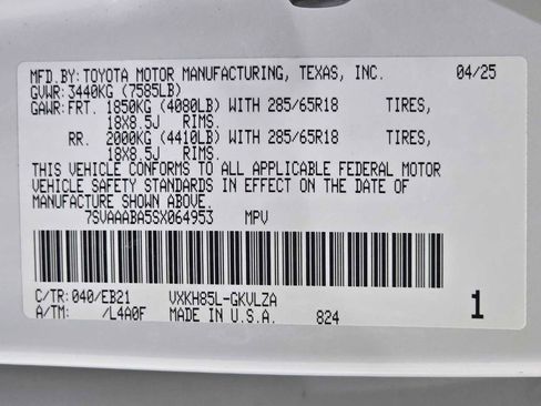Certified 2025 Toyota Sequoia TRD Pro AWD/4WD image 32