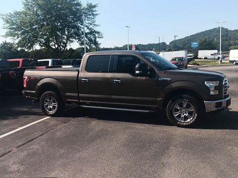 Used 2015 Ford F150 XLT w/ Equipment Group 302A Luxury AWD/4WD image 2