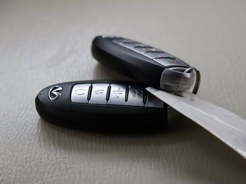 Used 2021 INFINITI QX80 Sensory w/ Cargo Package image 15