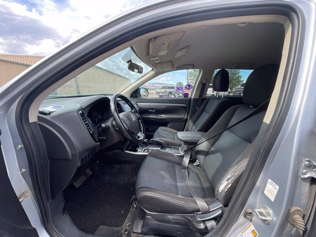 Used 2017 Mitsubishi Outlander ES FWD image 6