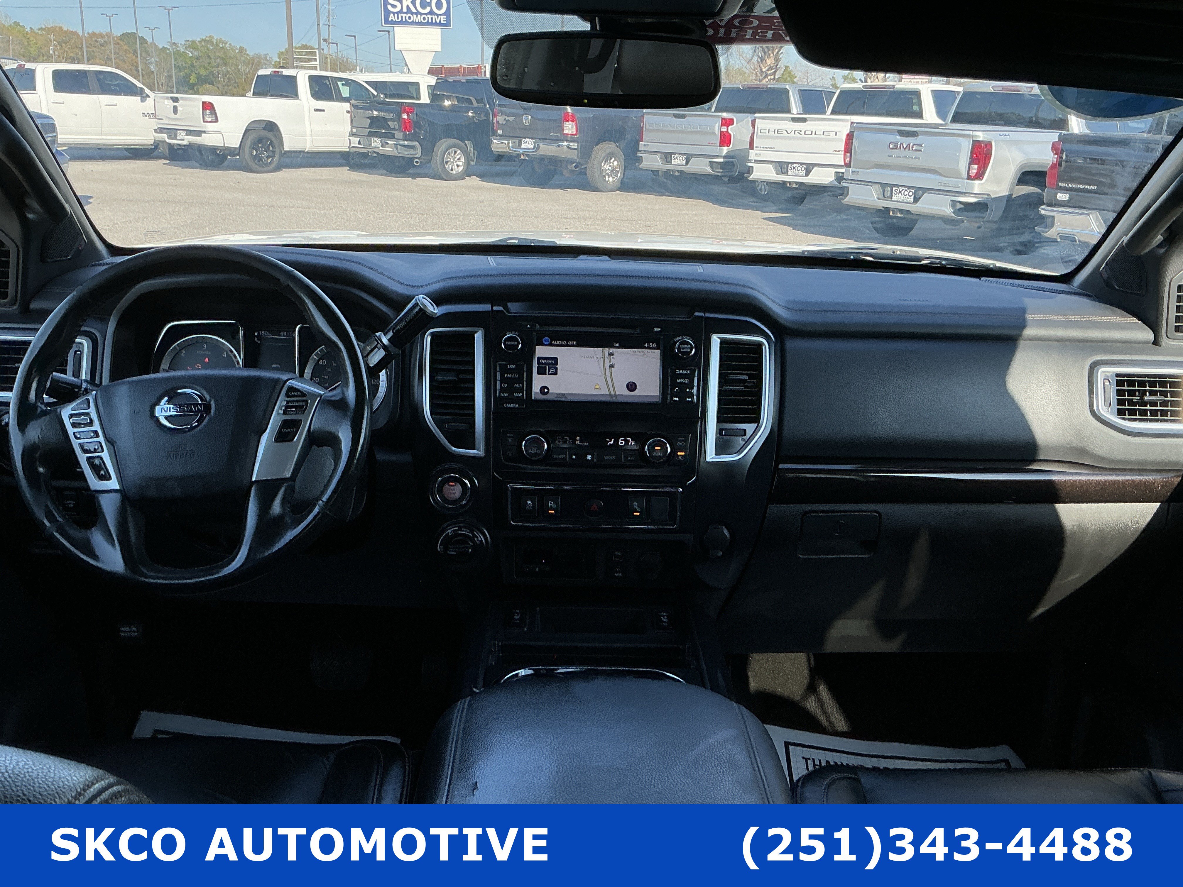 Used 2018 Nissan Titan SL w/ Midnight Edition AWD/4WD image 15