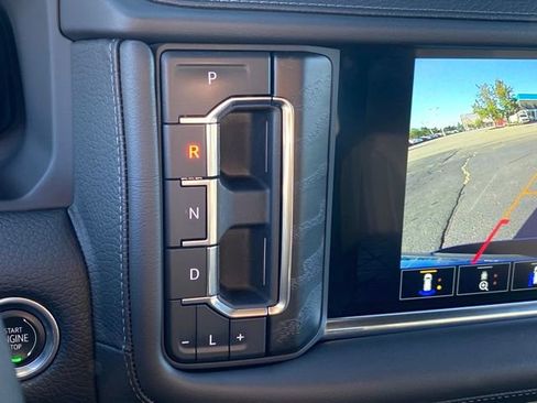 Certified 2022 GMC Yukon Denali image 13