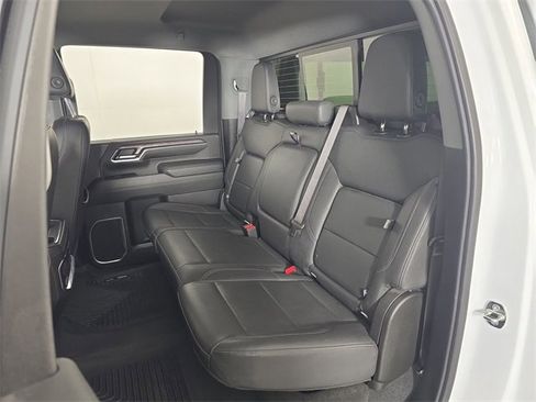 Used 2024 Chevrolet Silverado 2500 LTZ w/ LTZ Convenience Package image 32