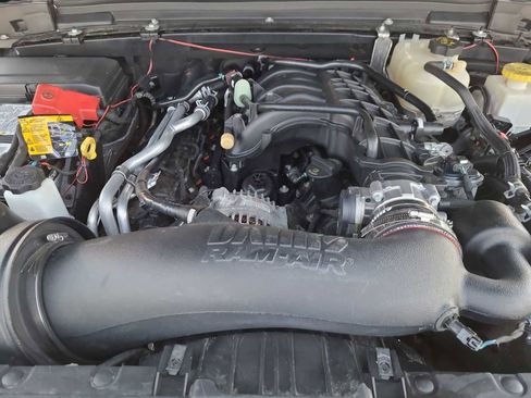 Used 2021 Jeep Gladiator Mojave AWD/4WD image 17
