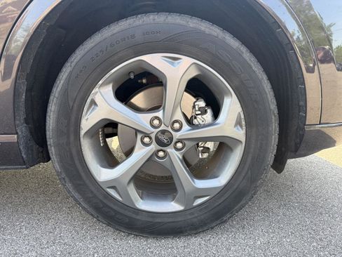 Used 2023 Ford Escape ST-Line w/ Tech Pack #1 AWD/4WD image 14