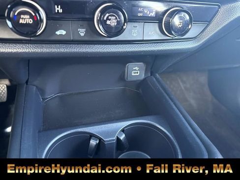 Used 2023 Honda HR-V LX image 24