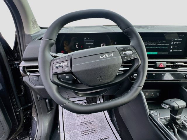 New 2027 Kia Sportage LX FWD image 11