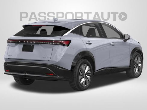 Used 2025 Nissan Ariya AWD image 2