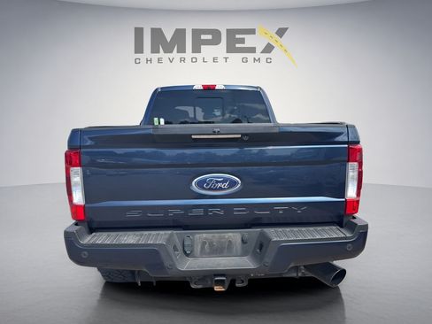 Used 2019 Ford F250 Lariat w/ Lariat Ultimate Package AWD/4WD image 3