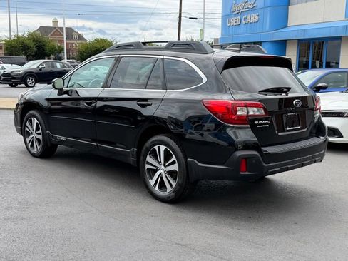 Used 2018 Subaru Outback 2.5i Limited AWD/4WD image 29