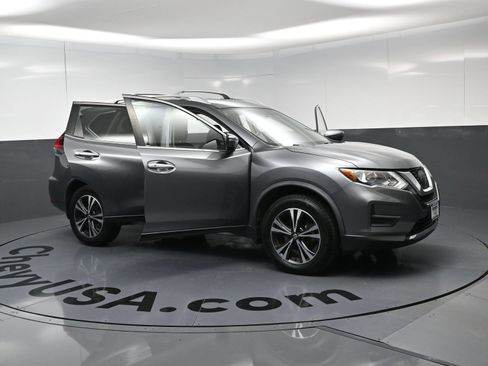 Used 2019 Nissan Rogue SV w/ Premium Package AWD/4WD image 25