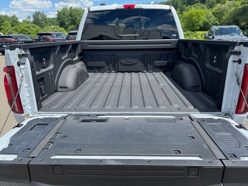 Used 2025 Ford F150 Platinum AWD/4WD image 23