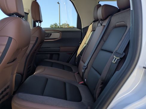 New 2025 Ford Bronco Sport Outer Banks AWD/4WD image 15