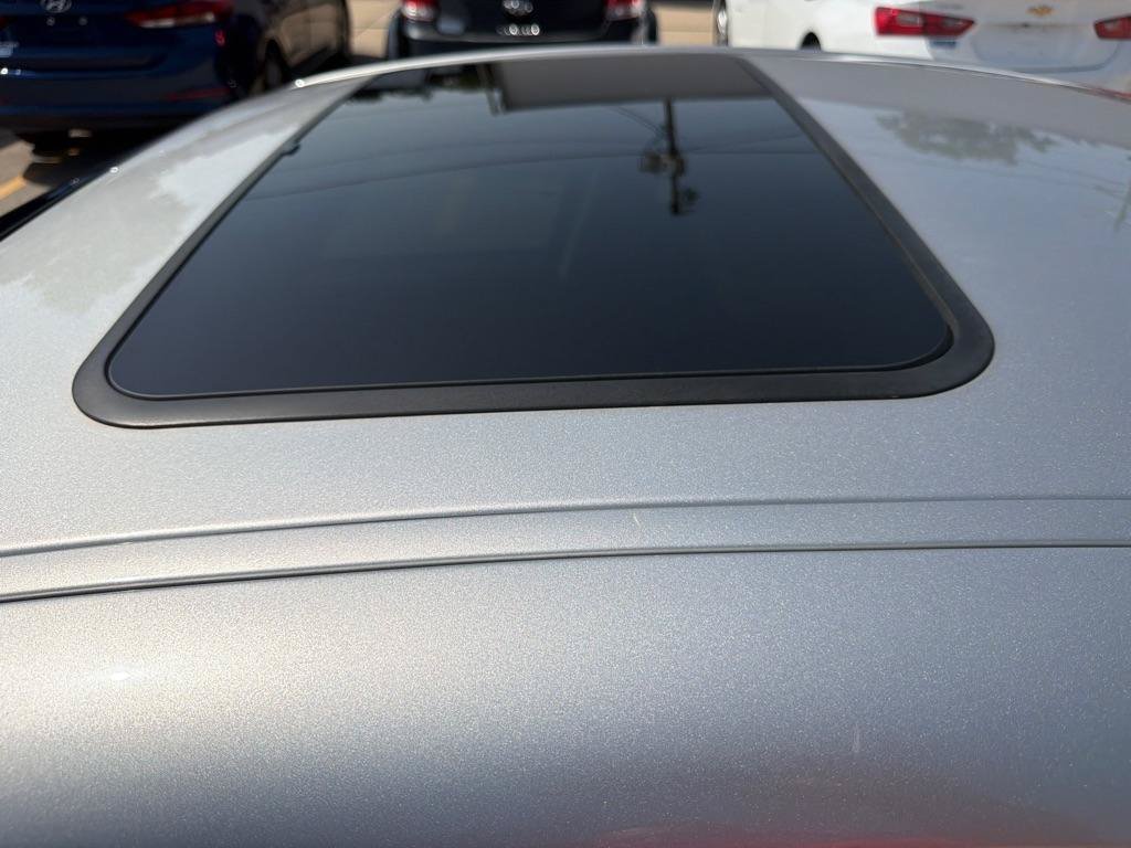 Used 2006 Pontiac Grand Prix FWD image 12