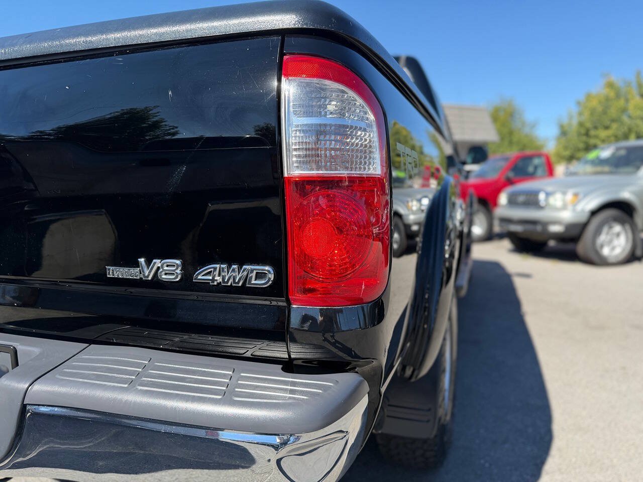 Used 2005 Toyota Tundra SR5 w/ TRD Off-Road Pkg AWD/4WD image 13