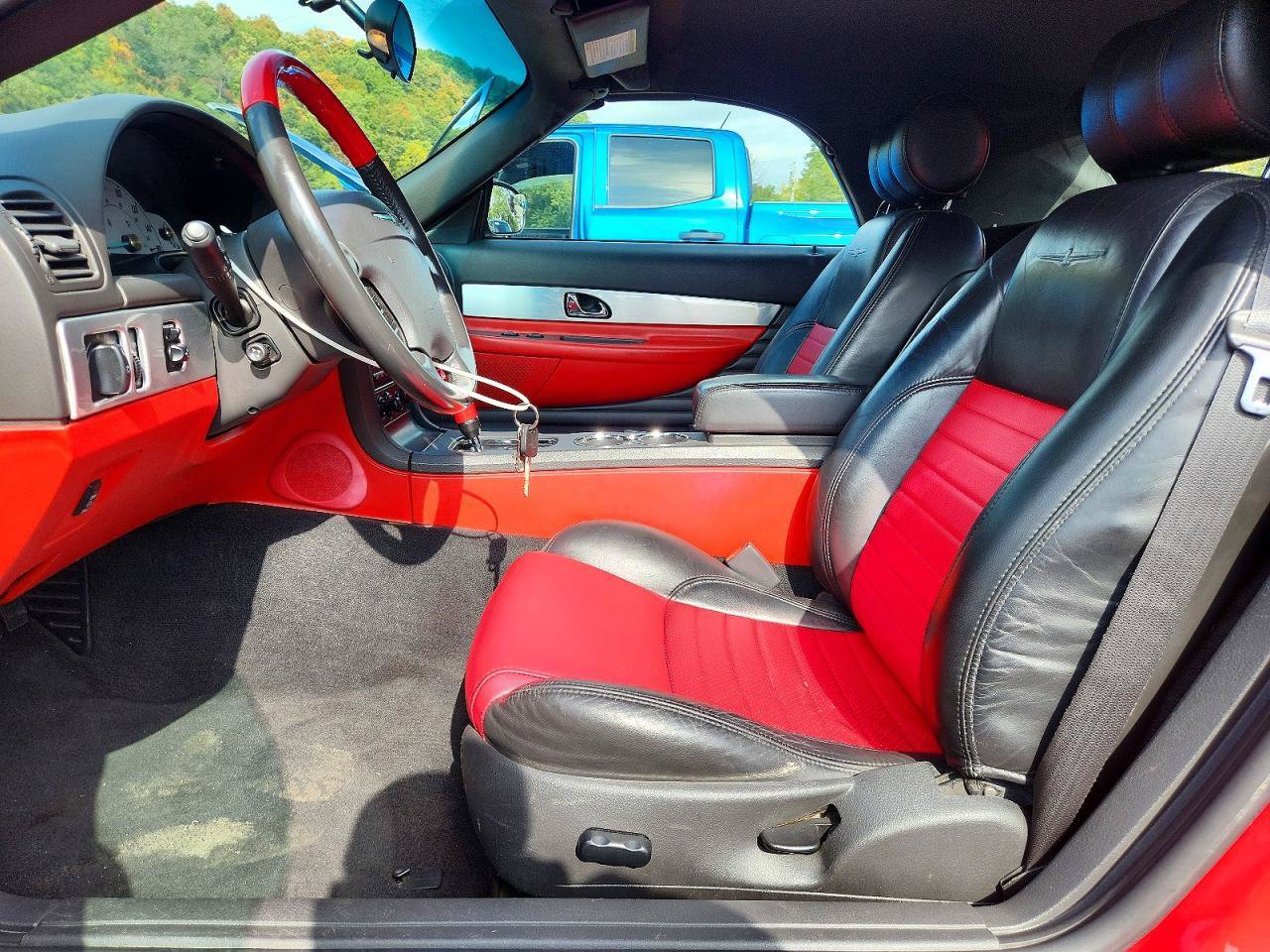 Used 2002 Ford Thunderbird RWD image 5