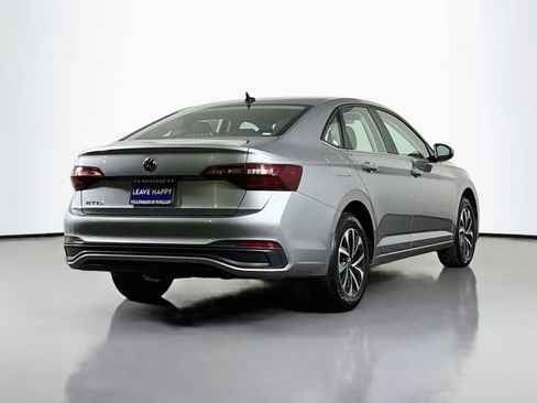 Certified 2024 Volkswagen Jetta S FWD image 7