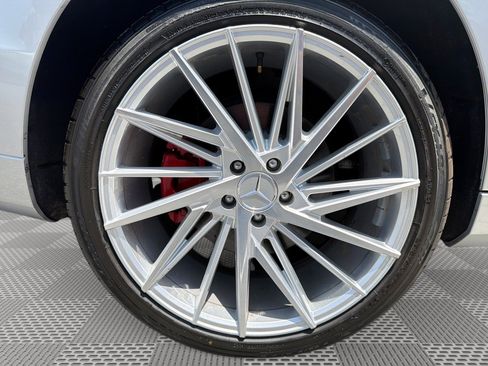 Used 2017 Mercedes-Benz S 550 4MATIC Sedan image 30