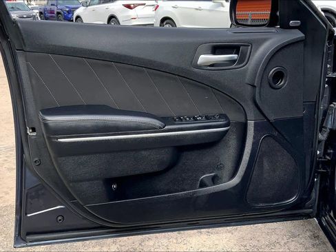 Used 2018 Dodge Charger R/T image 20
