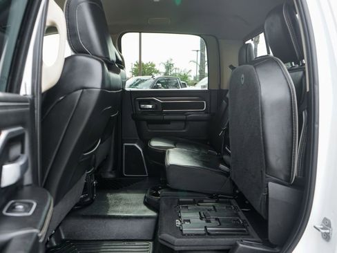 Used 2022 RAM 2500 Laramie AWD/4WD image 35