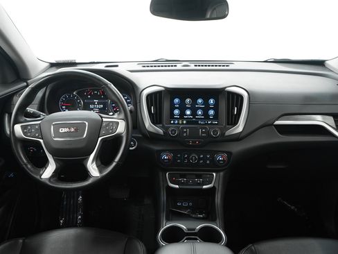 Used 2024 GMC Terrain SLT image 16