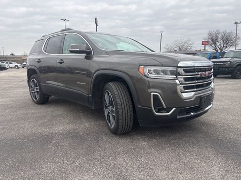 Used 2020 GMC Acadia SLT w/ Premium Package FWD image 2