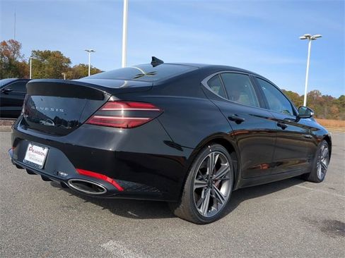 Used 2025 Genesis G70 2.5T w/ Sport Prestige Package image 4