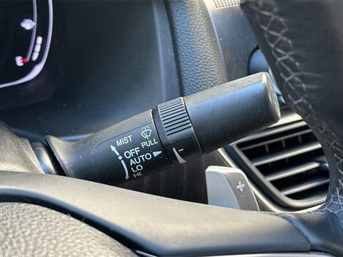 Used 2018 Honda Accord Touring image 31