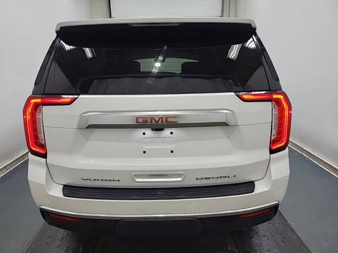 Used 2023 GMC Yukon Denali image 10