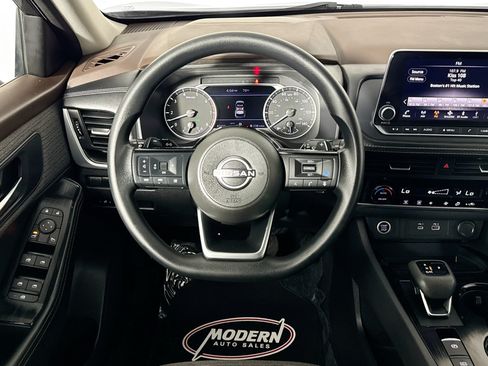 Used 2023 Nissan Rogue SV AWD/4WD image 24