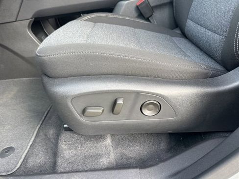 New 2025 GMC Acadia Elevation image 29