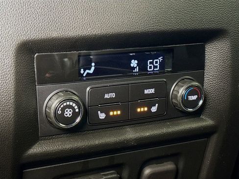 Certified 2023 Chevrolet Traverse Premier image 28