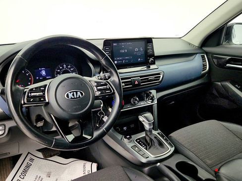 Used 2021 Kia Seltos S image 11